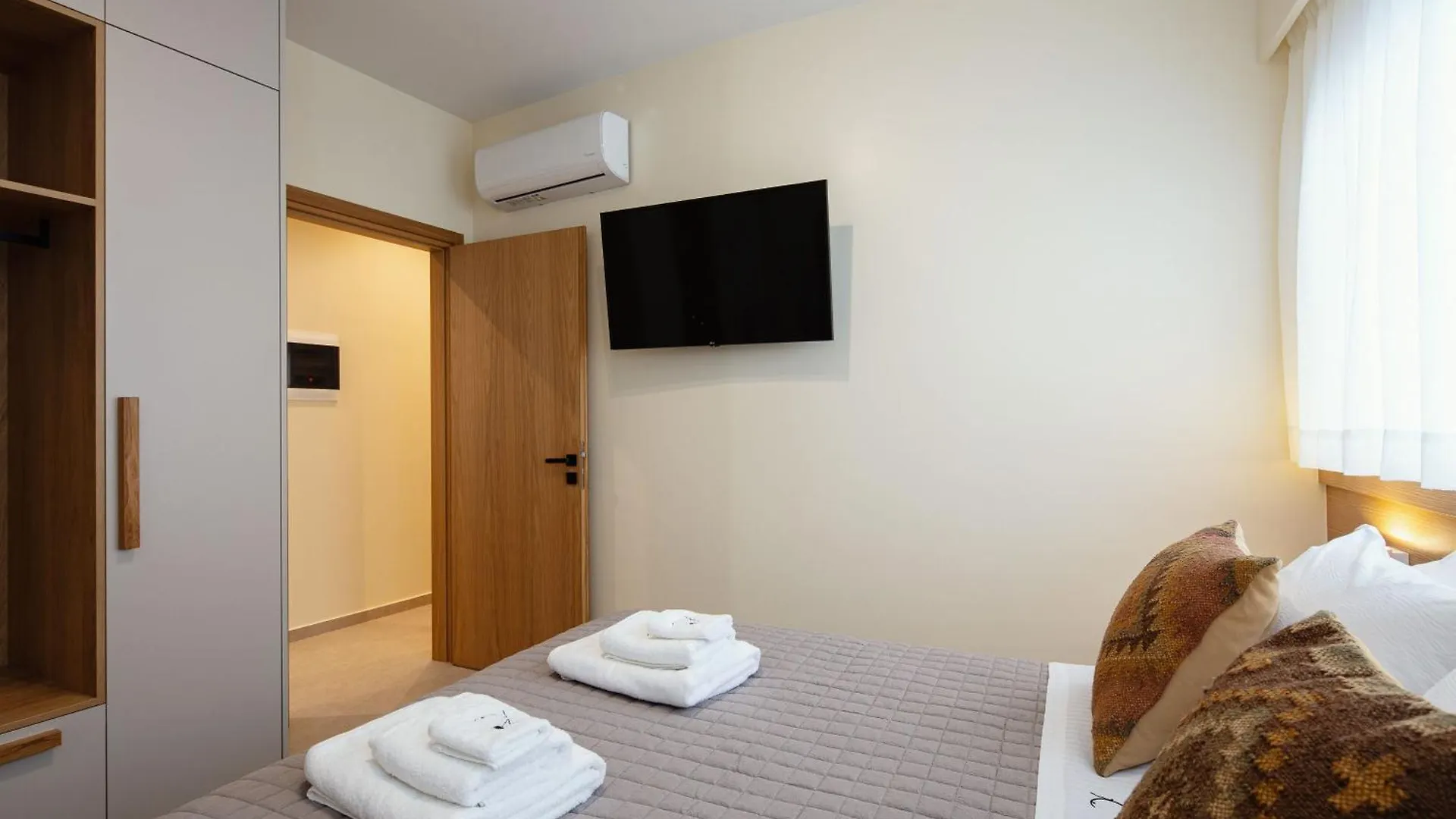 7 City Luxury Apartments Rethymno  Greece